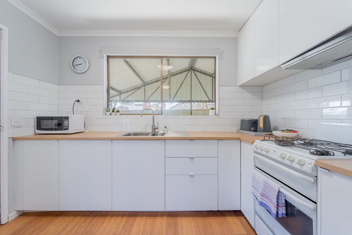 Full Kitchen