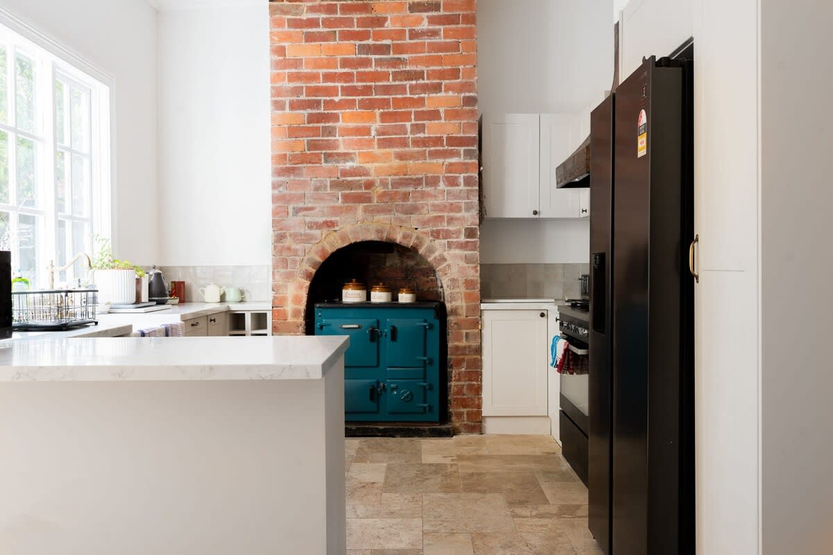 Full Kitchen